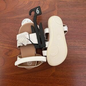 White Sandals with Flower Accent